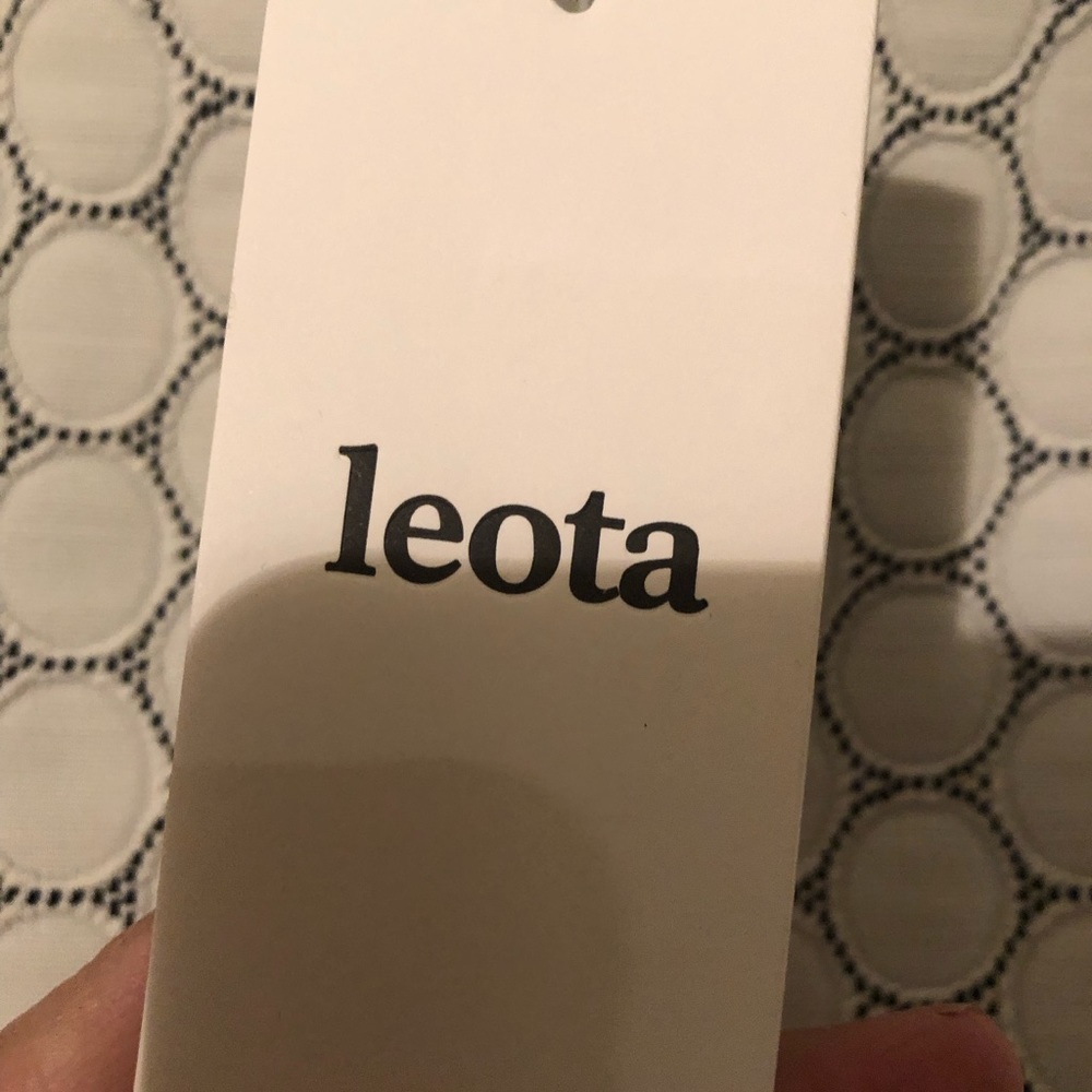 Leota - Picture 2 of 5